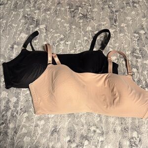 Victoria's Secret Black and Cream Bra Set